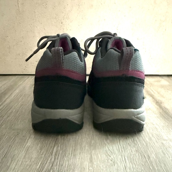 Northside Women’s Black & Purple Pioneer Waterproof Hiking Boot Size 6 - Picture 3 of 13